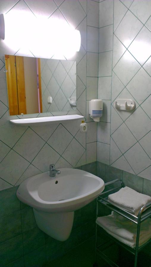 Lenti Thermal Panzio Стая снимка